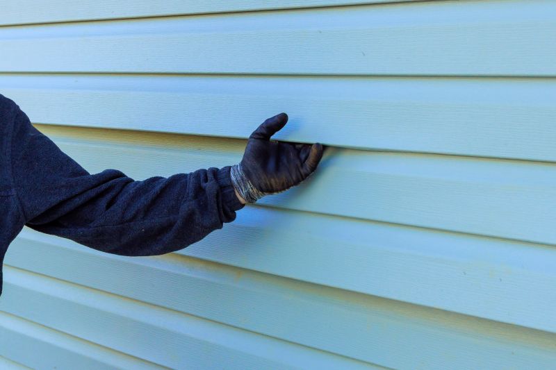 Expert Installing Vinyl Siding